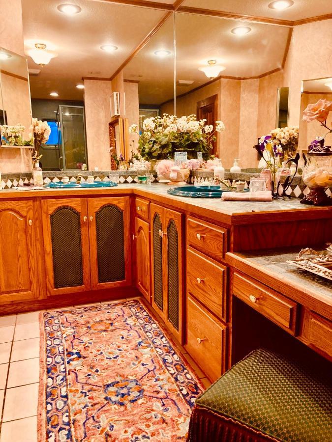 Yellowstone Cattle Baron Ensuite, Private Entrance & Parking - Prairie Rose B&B Cheyenne Eksteriør bilde