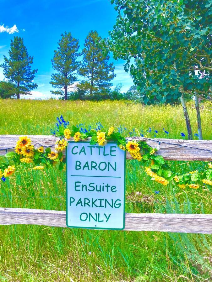 Yellowstone Cattle Baron Ensuite, Private Entrance & Parking - Prairie Rose B&B Cheyenne Eksteriør bilde
